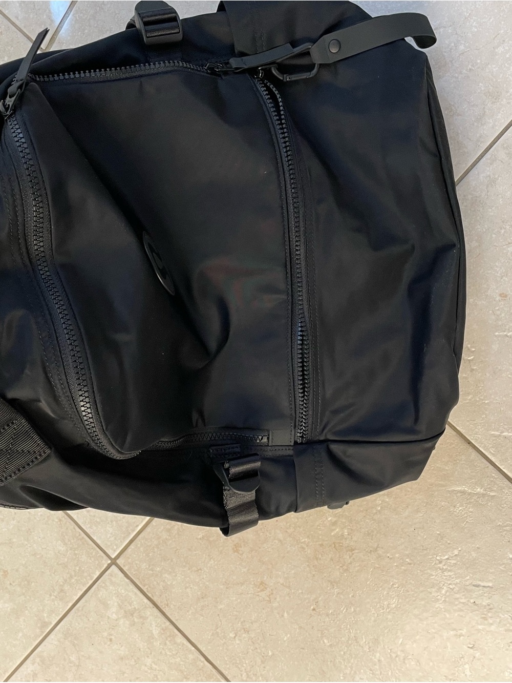 lululemon Men’s Black New Crew Backpack - Picture 5 of 6